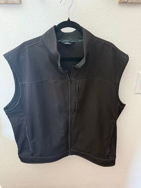 Kuhl Men's Black Softshell Zip Vest